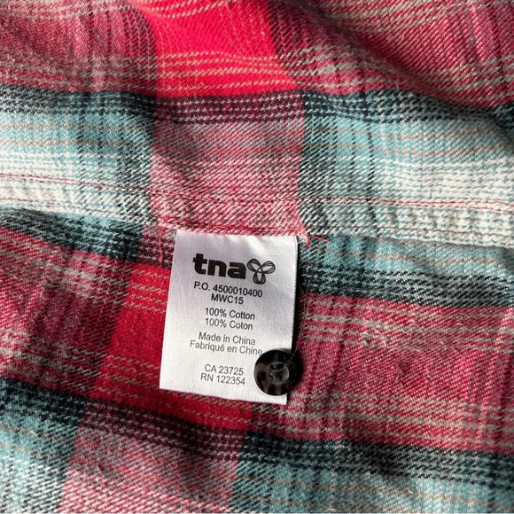 Aritzia Plaid Cotton Boyfriend Fit  Button Down Shirt Flannel - Picture 11 of 14